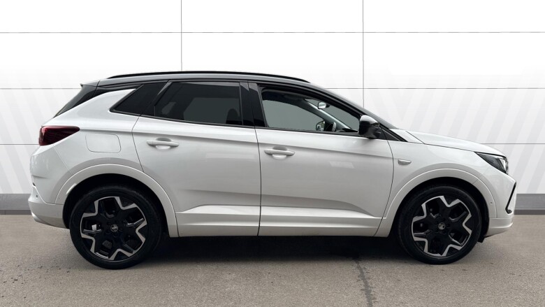 Vauxhall Grandland 1.2 Turbo Ultimate 5dr Petrol Hatchback